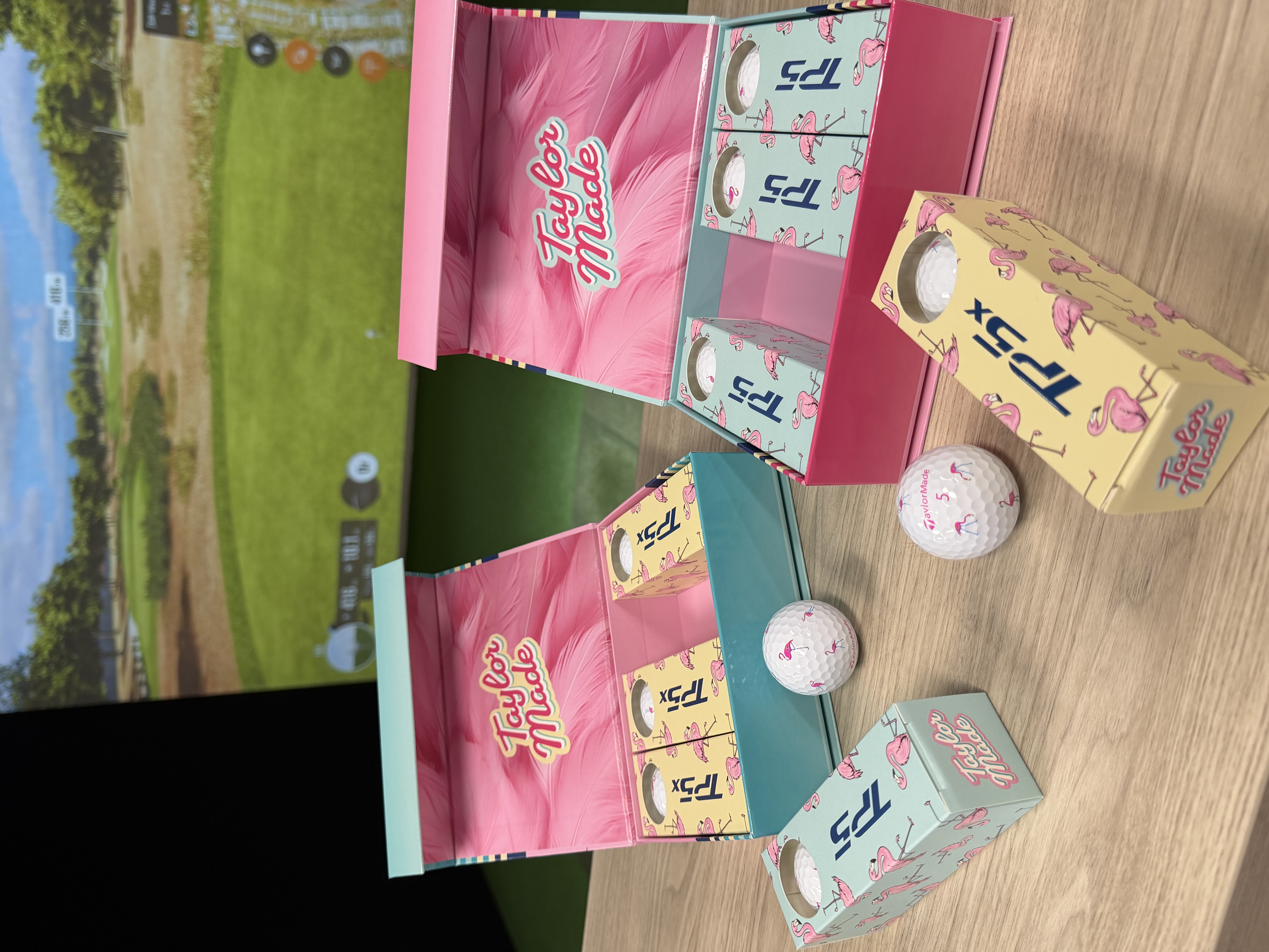 Karratha Indoor Golf TaylorMade TP5x pix Flamingo Golf Balls
