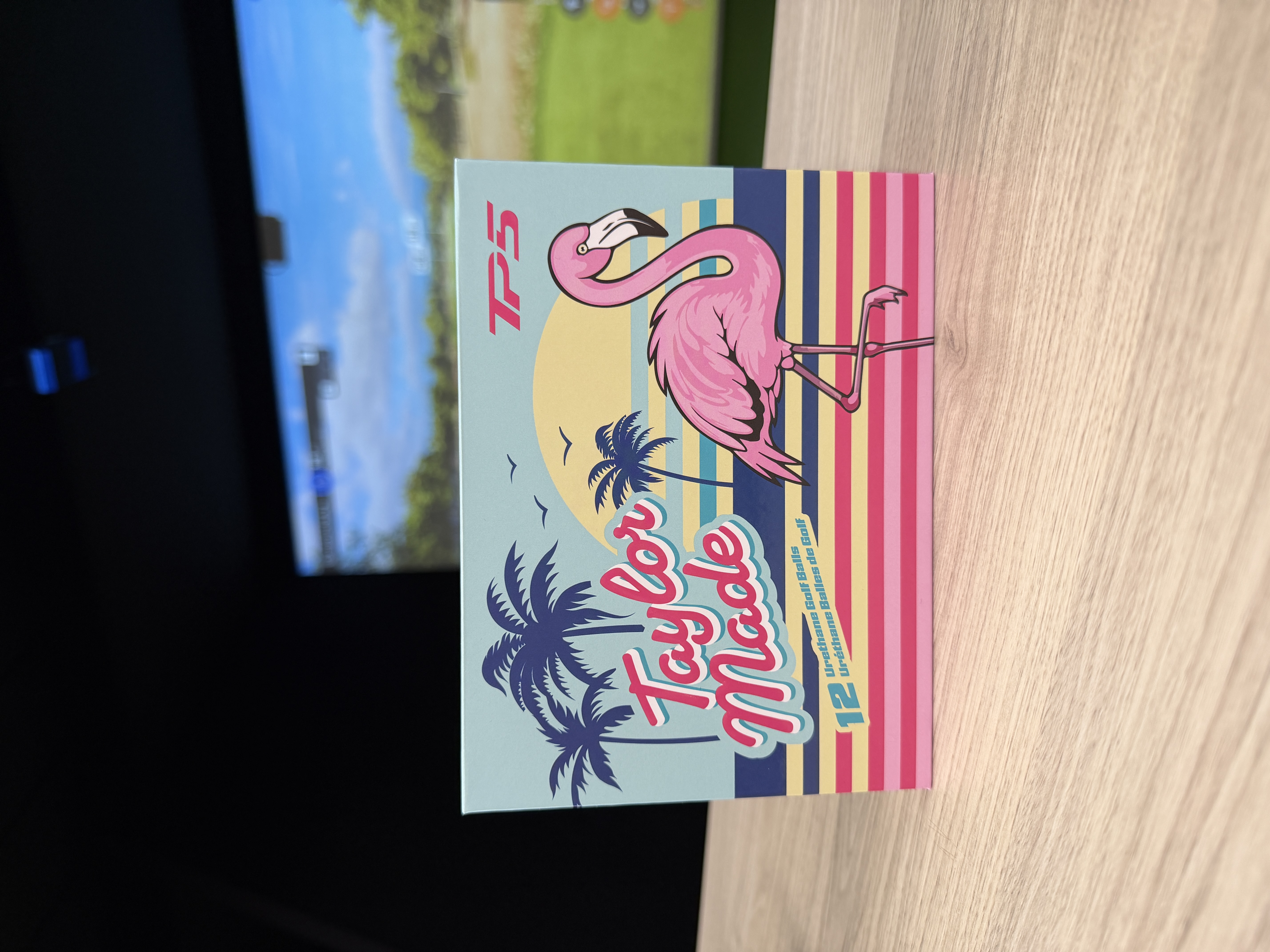 Karratha Indoor Golf  TaylorMade TP5 pix Flamingo Golf Balls
