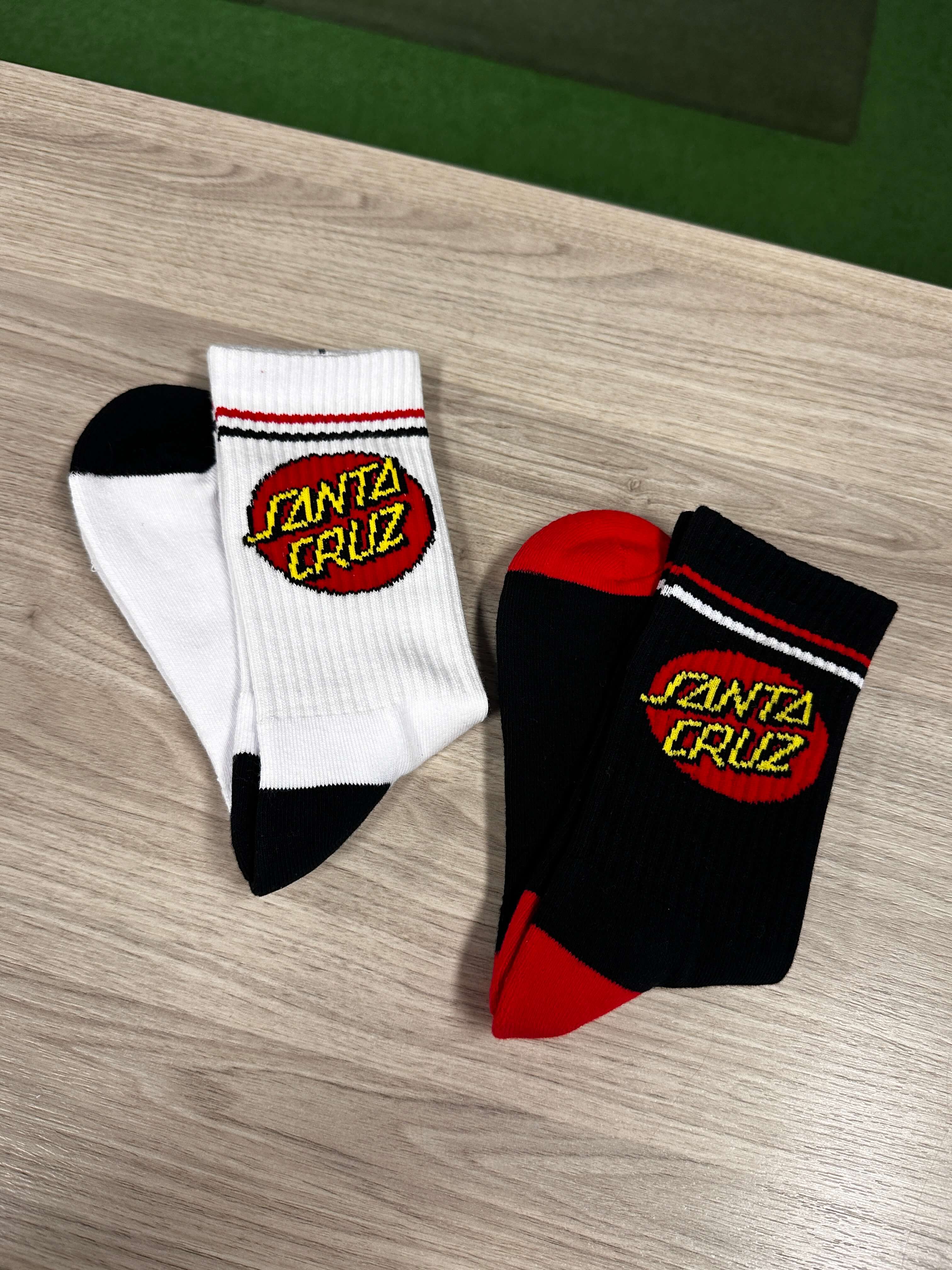 Karratha Indoor Golf Malbon x Santa Cruz Crew Socks