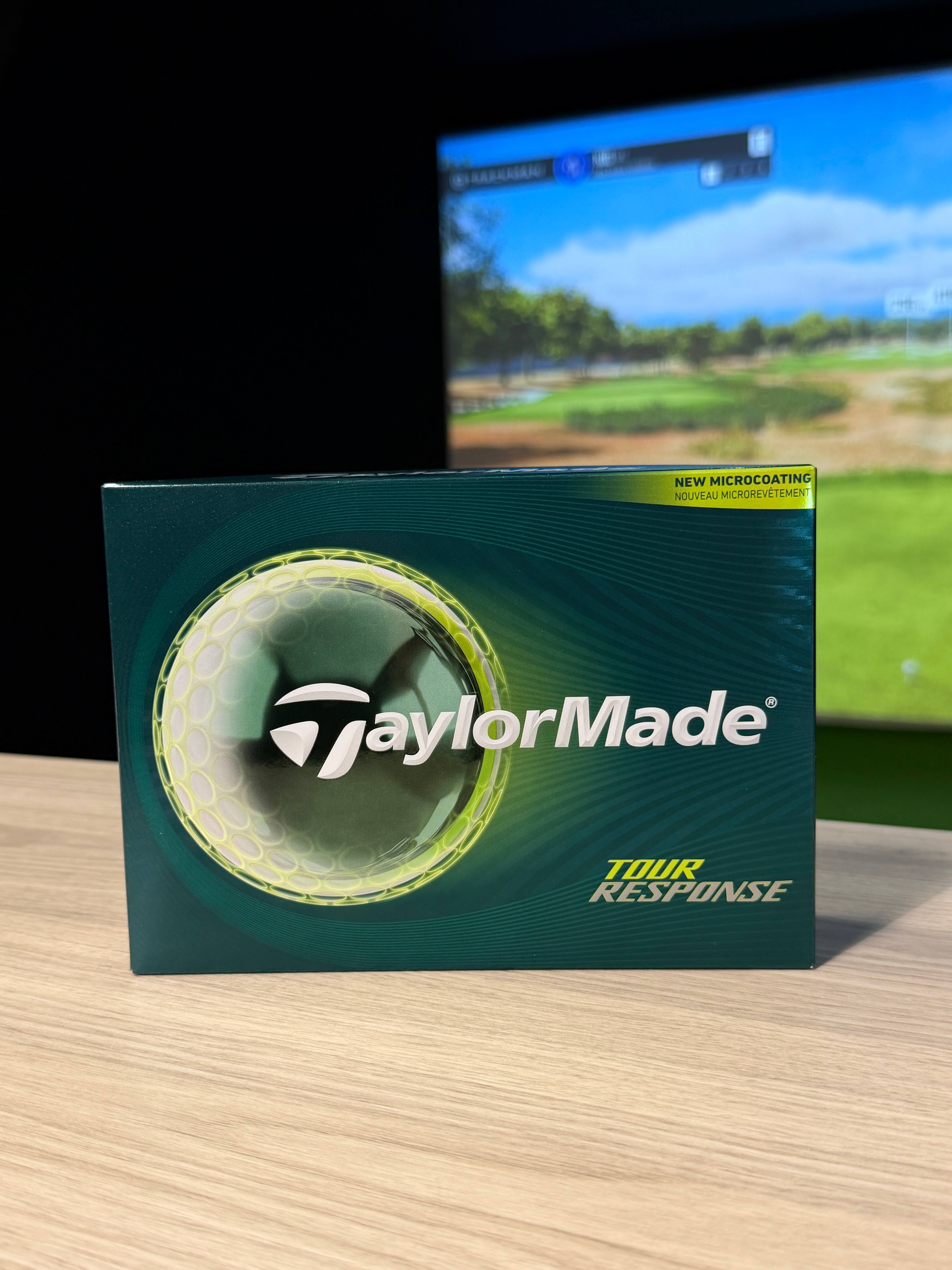 Karratha Indoor Golf TaylorMade Tour Response White Golf Balls