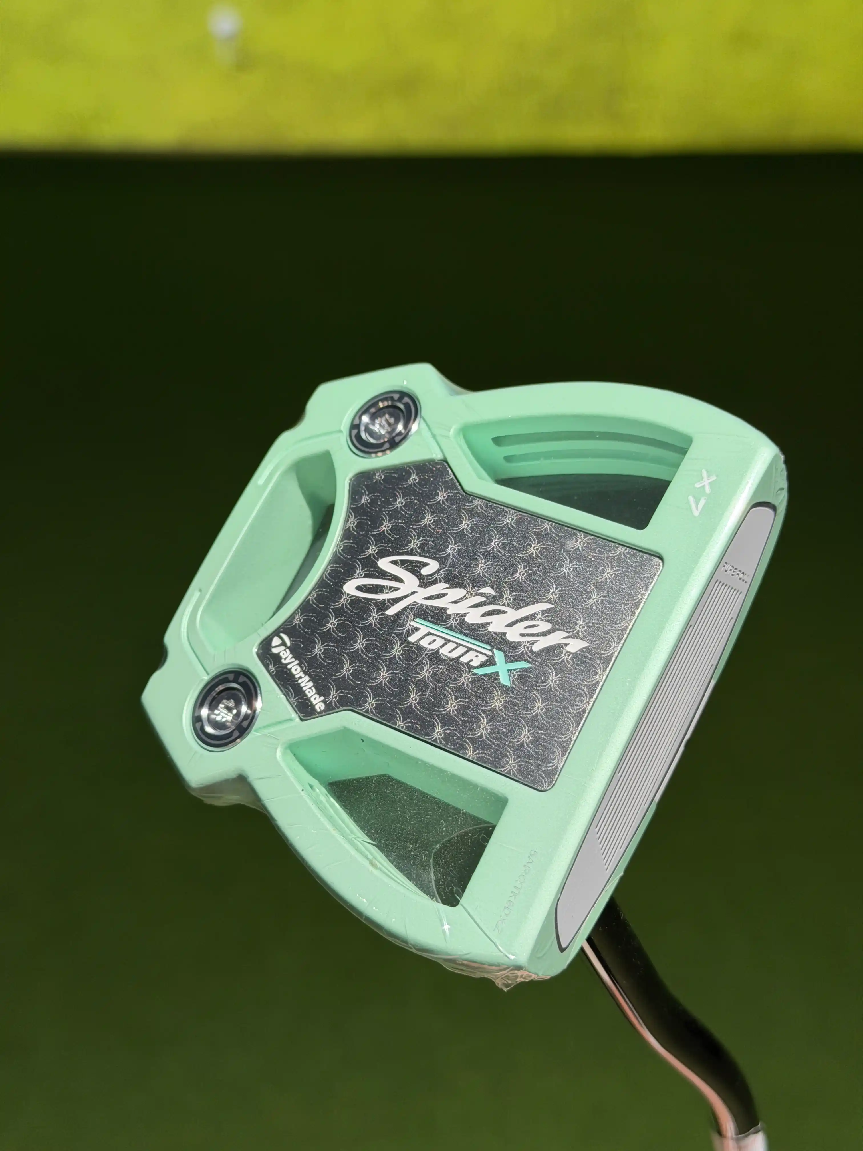 Karratha Indoor Golf TaylorMade Spider Tour X putter 33" Ice Mint
