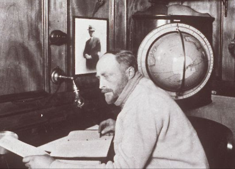 Alone on the Ice: The Unbelievable Survival Story of Douglas Mawson