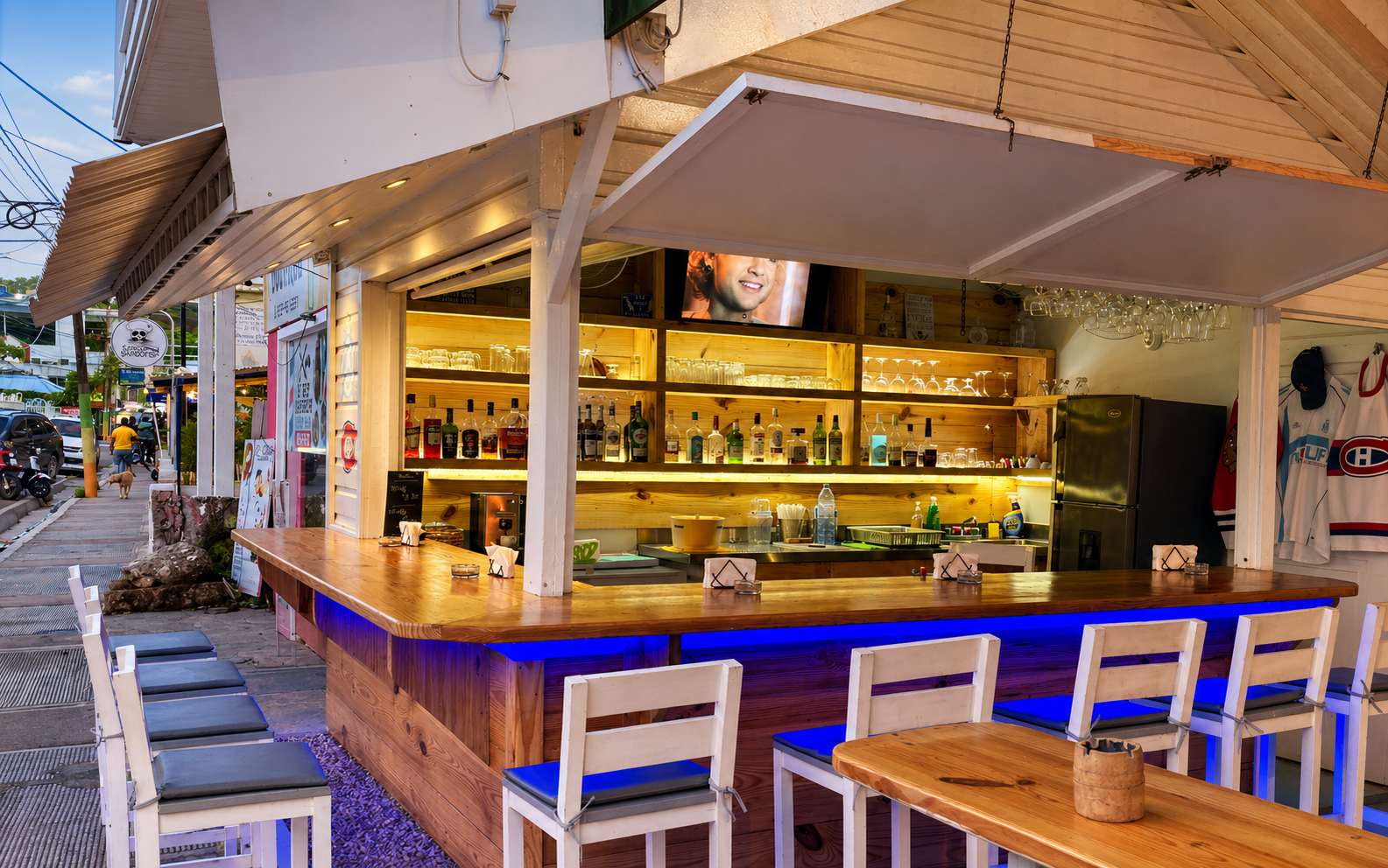 Profitable Turnkey Bar & Restaurant for Sale in Las Terrenas