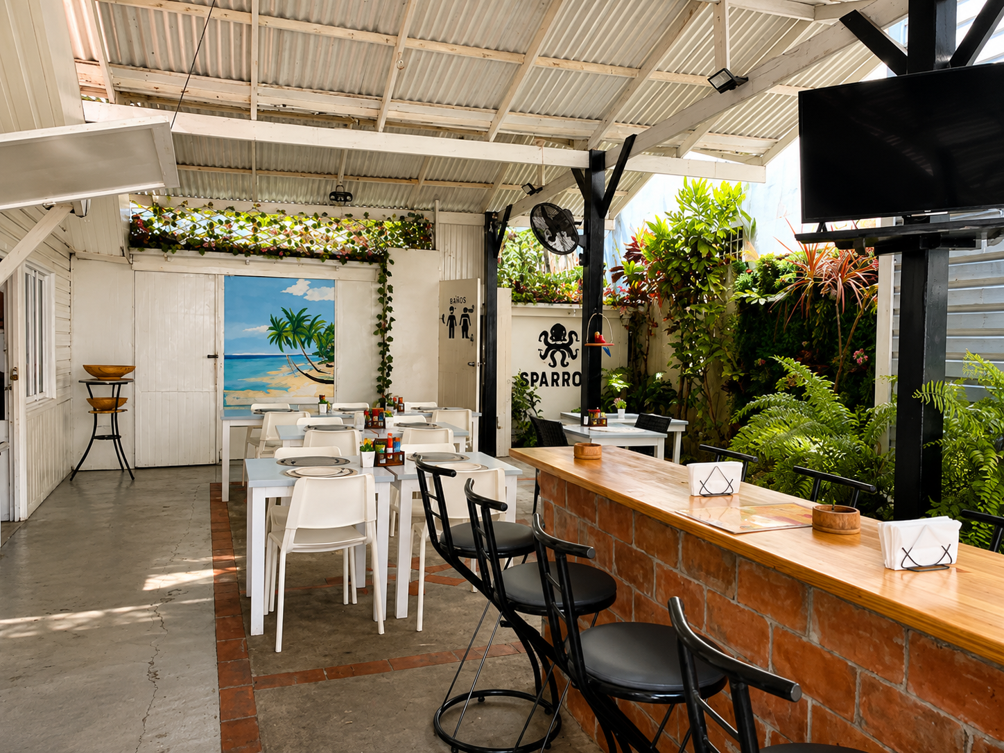 Profitable Turnkey Bar & Restaurant for Sale in Las Terrenas