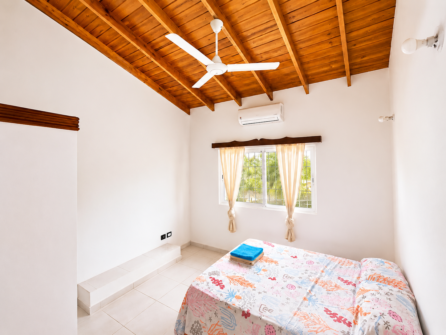 Six-Bedroom Villa for Sale with Six Bathrooms