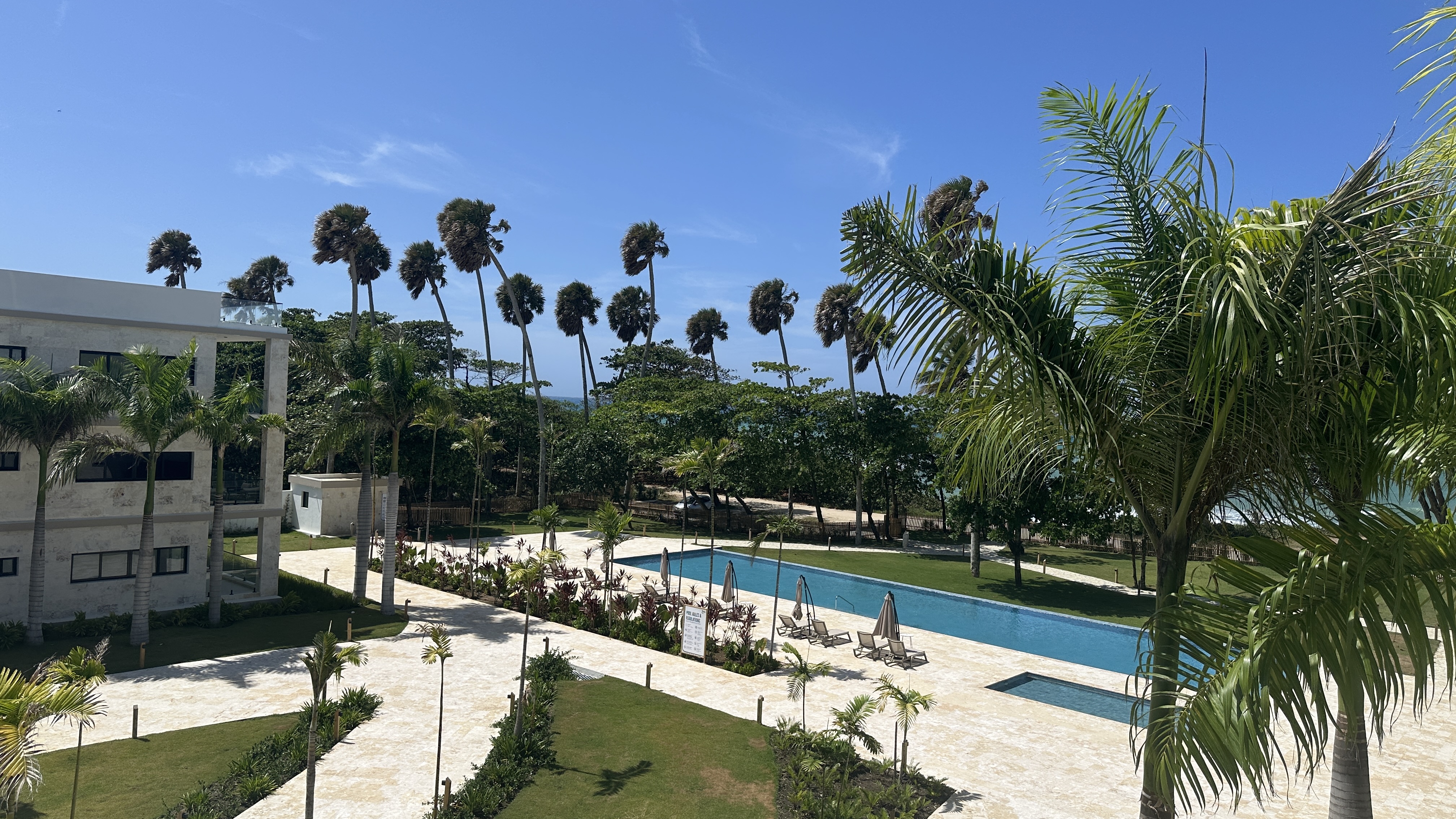 Beachfront Condo in the heart of Encuentro