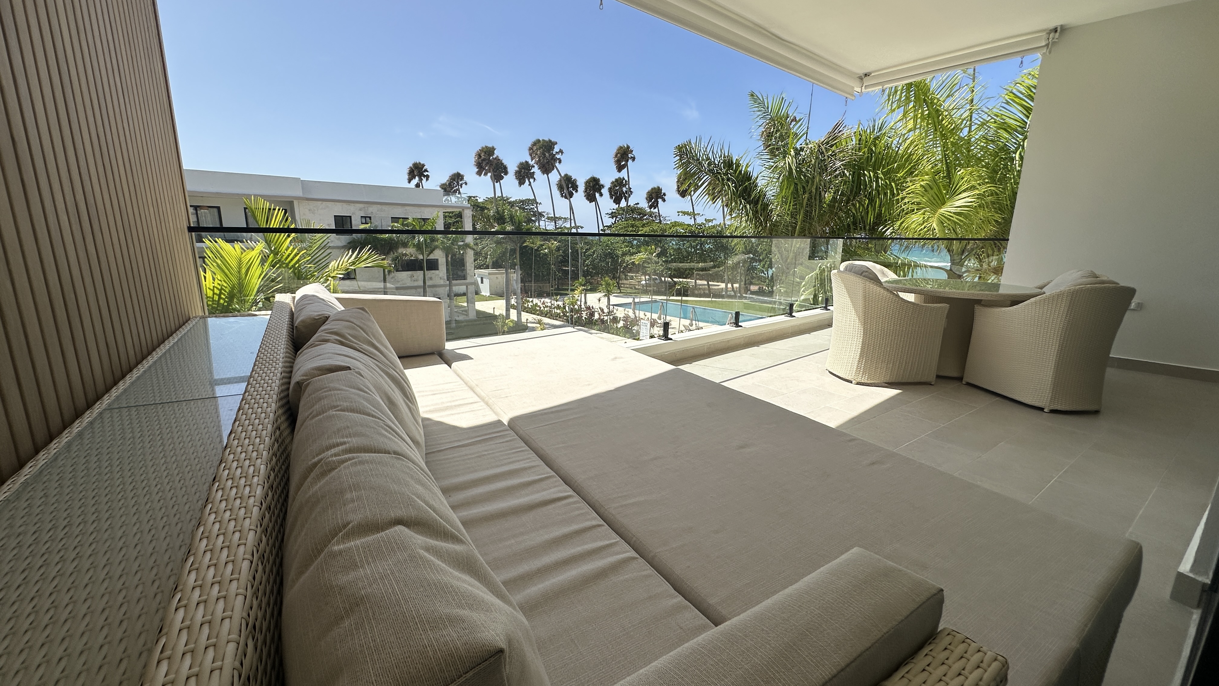 Beachfront Condo in the heart of Encuentro