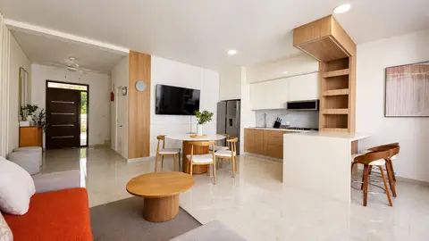 4-bedroom luxury townhouse for rent in Perla Marina 2