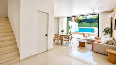4-bedroom luxury townhouse for rent in Perla Marina 3