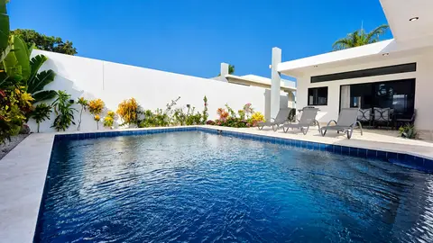 4-bedroom luxury townhouse for rent in Perla Marina 15