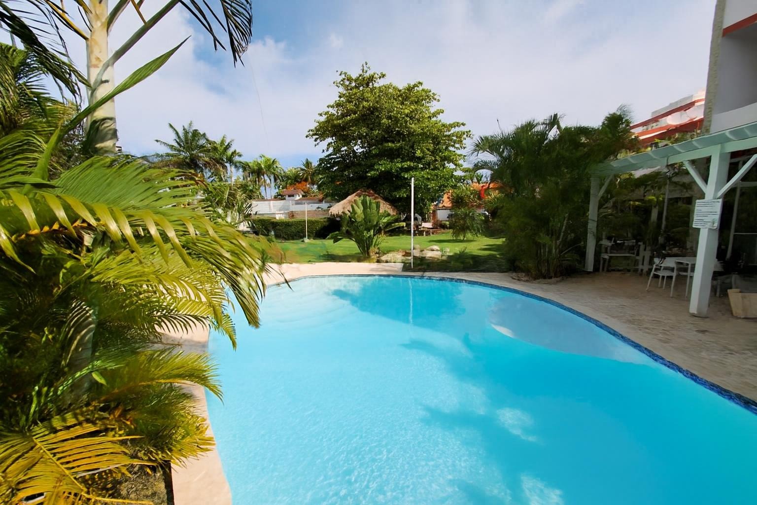 Modern 2-Bedroom Apartment with Pool View in Encuentro  11