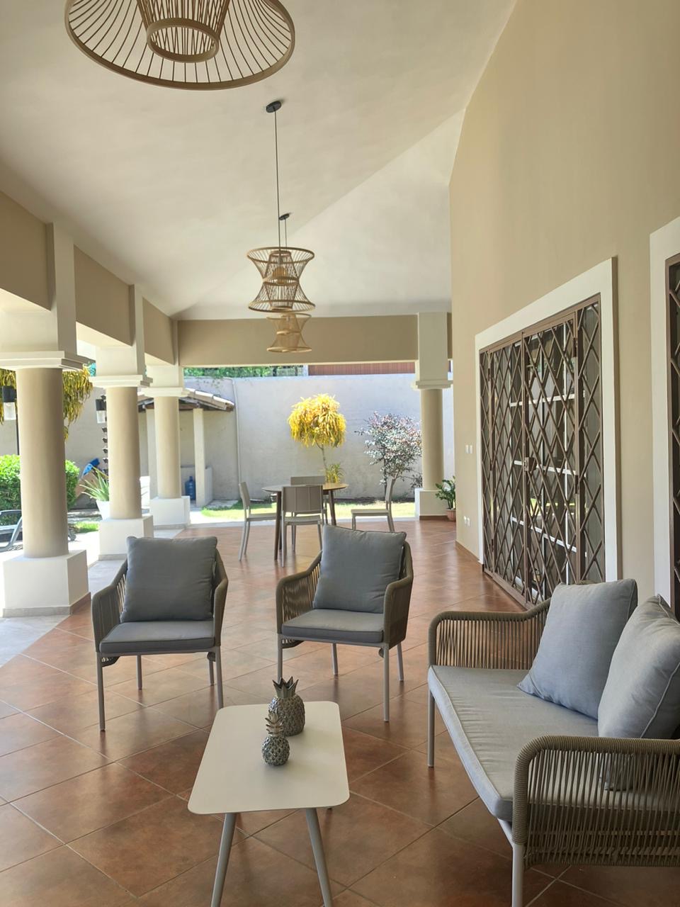 Tropical Family Villa in Perla Marina