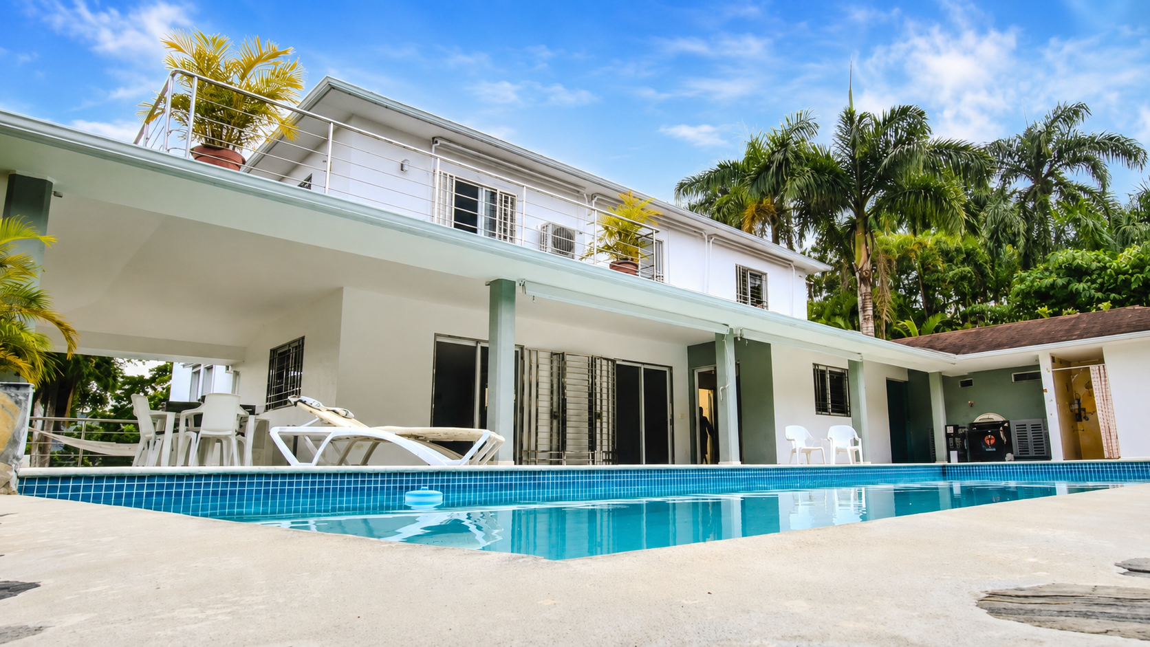 Three-Bedroom Villa in El Limon