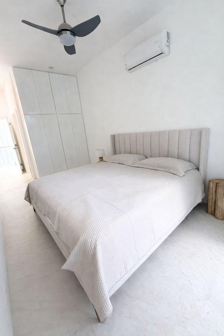 2 bedroom villa walk to the beach in perla marina 9