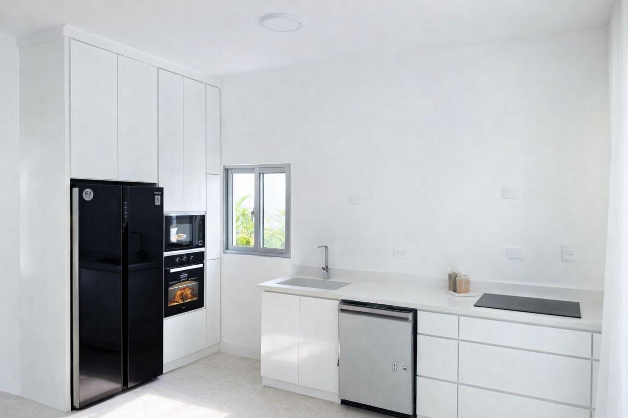 2 bedroom villa walk to the beach in perla marina 5