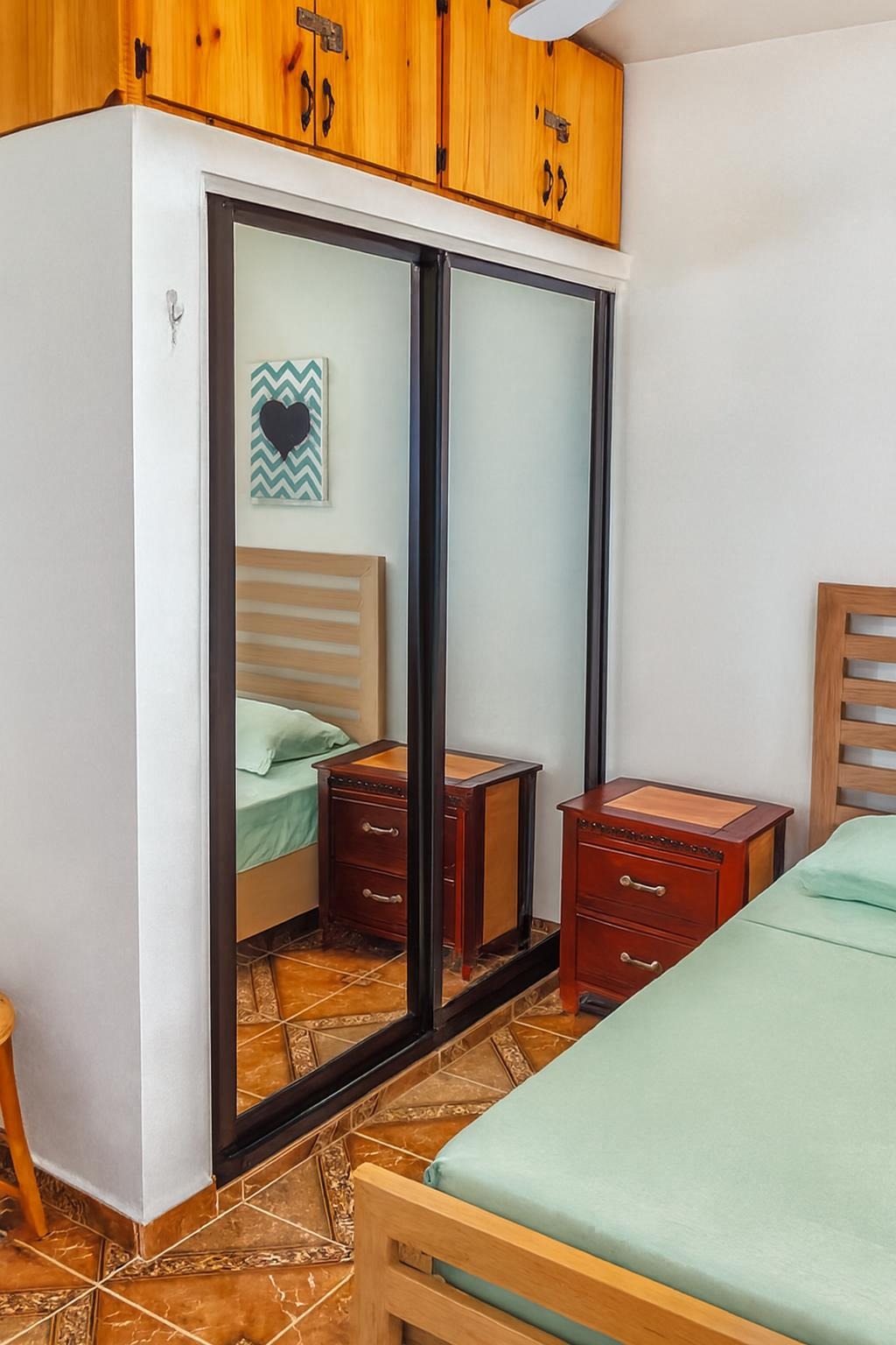 Furnished 2-Bedroom Apartment for Rent in Callejón 7