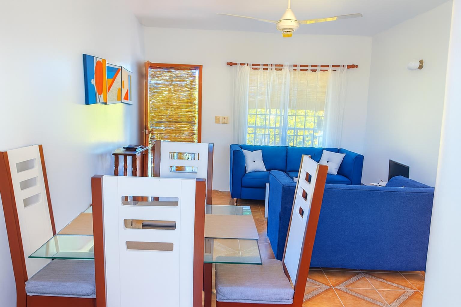 Furnished 2-Bedroom Apartment for Rent in Callejón 3
