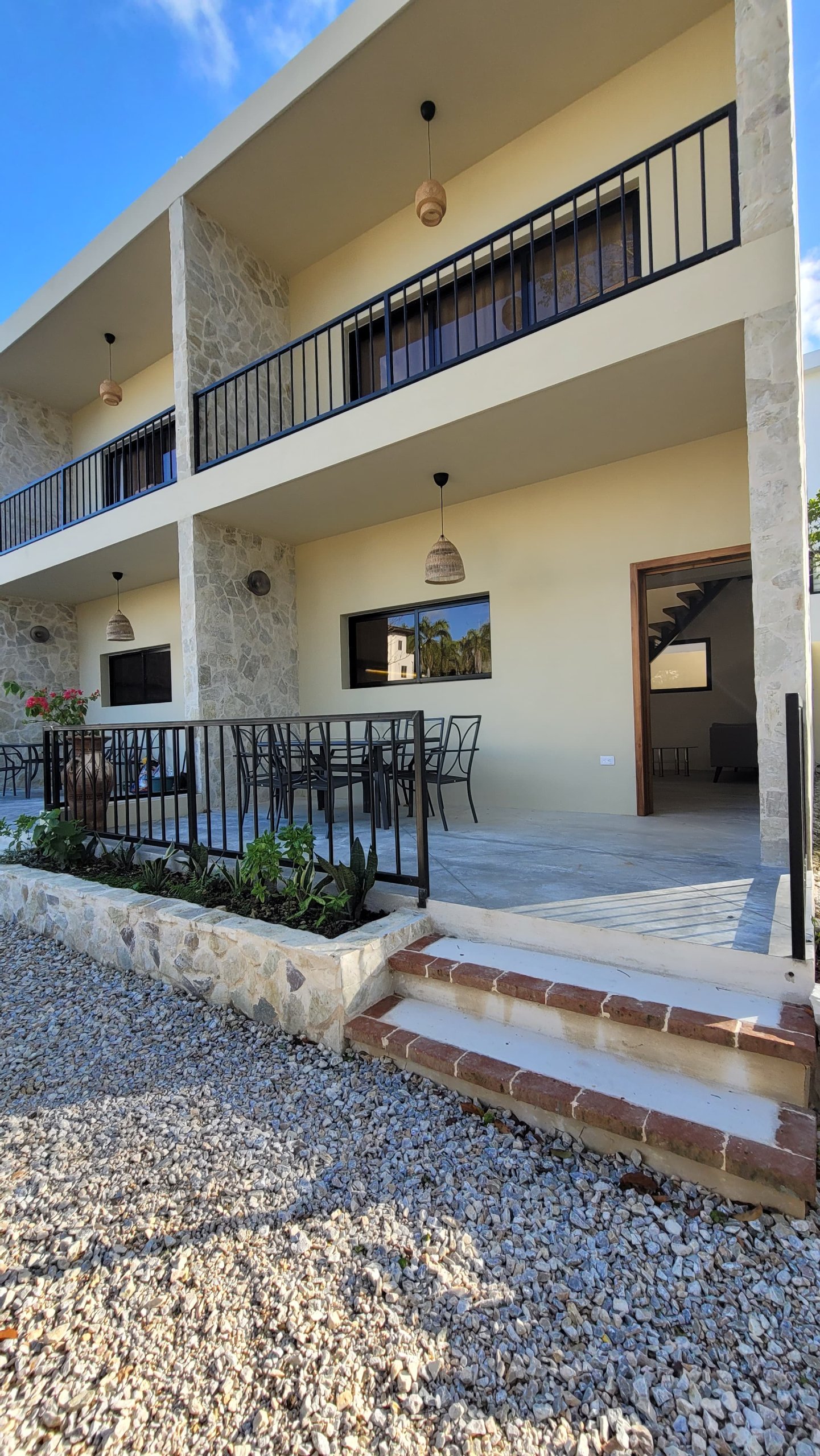 Cozy & Spacious 3-Bedroom Condo in Playa Bonita
