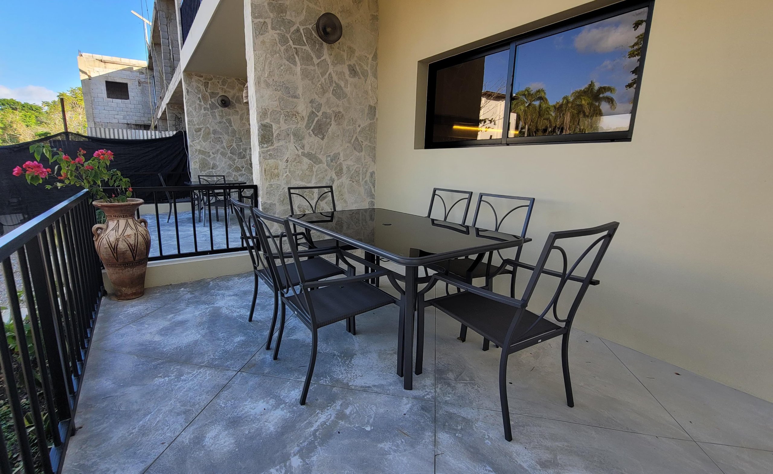 Spacious 1-Bedroom Condo in Playa Bonita
