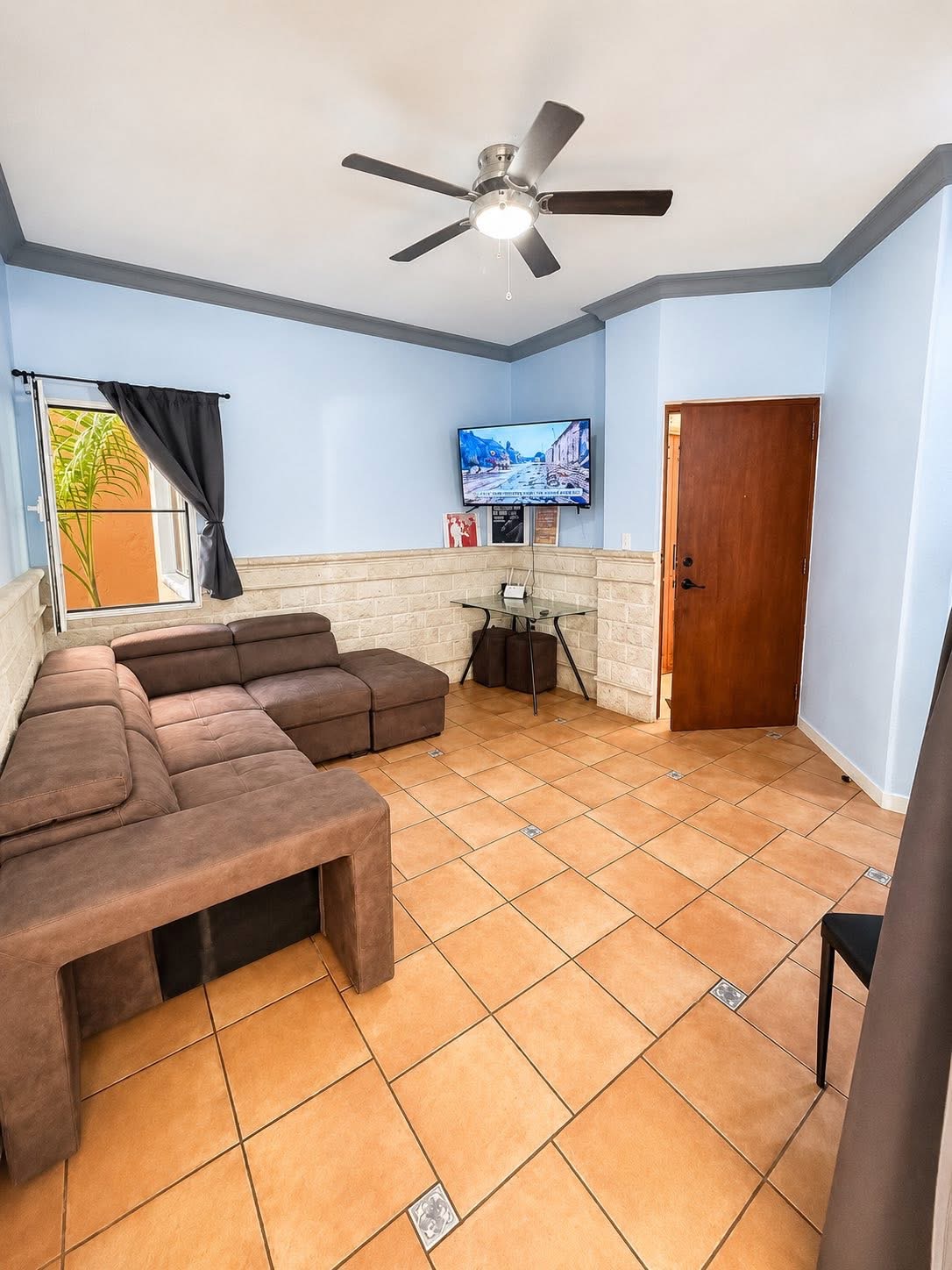 Garden View 1 Bedroom Condo with Beach Access in Perla Marina  9
