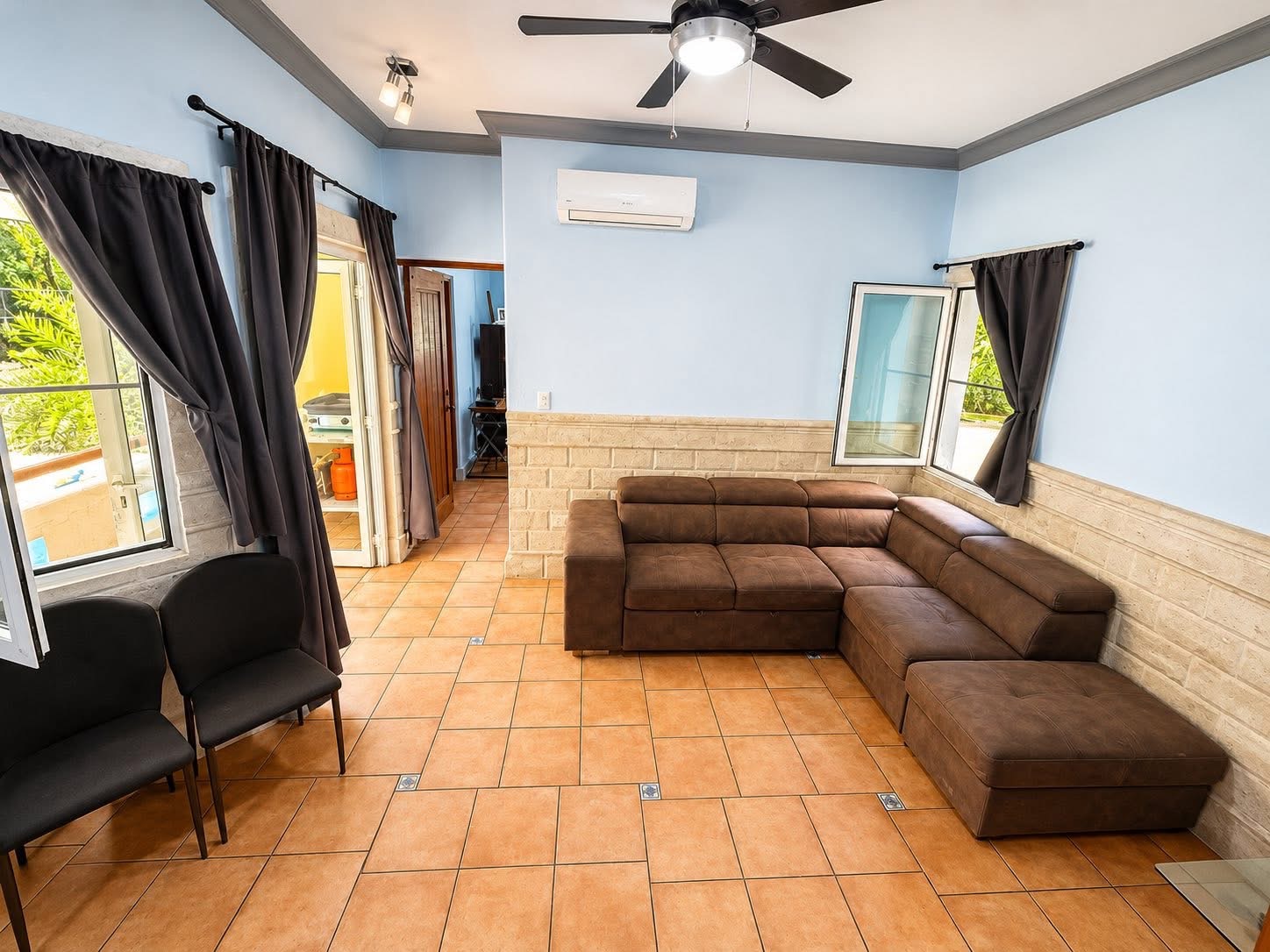 Garden View 1 Bedroom Condo with Beach Access in Perla Marina  12