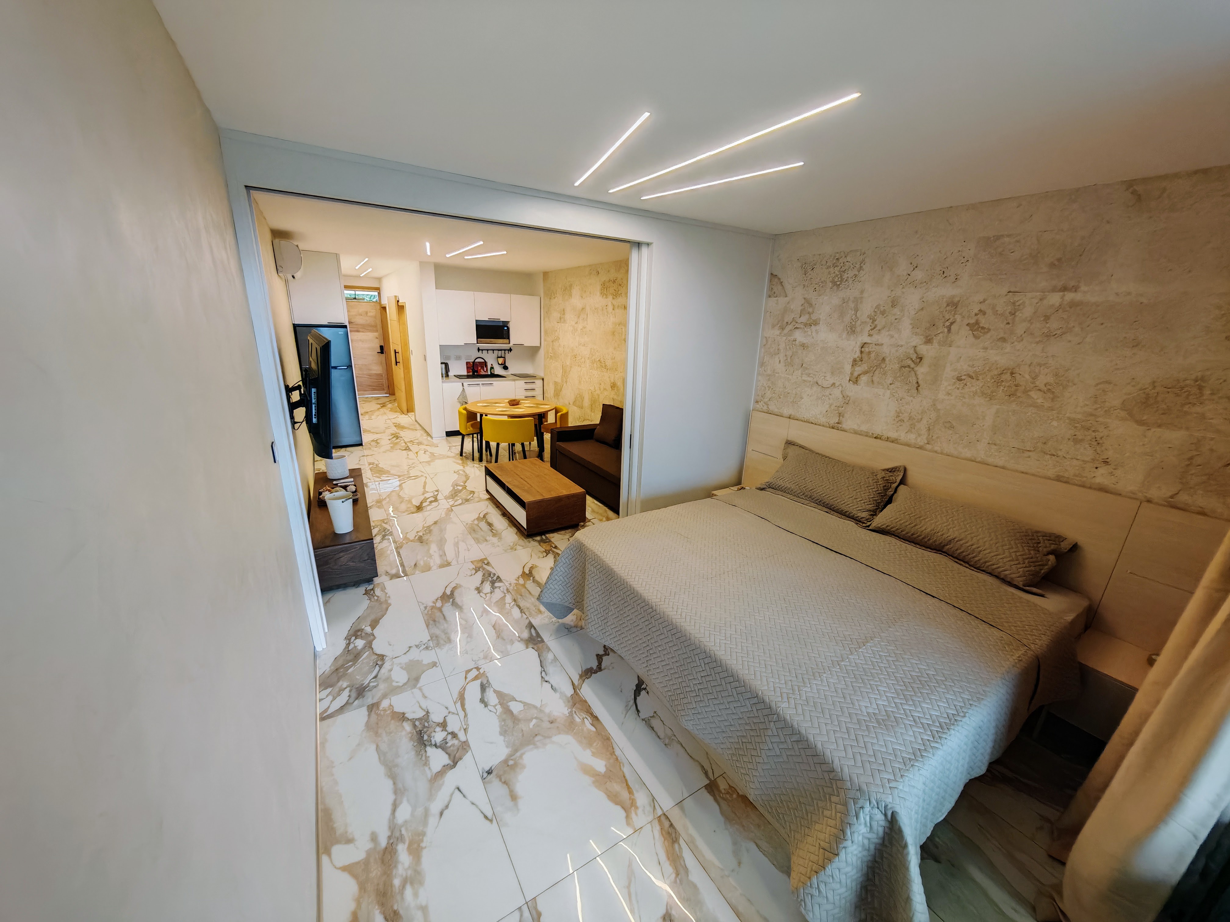 Ocean View 1 bedroom Condo Steps from Encuentro Beach 2
