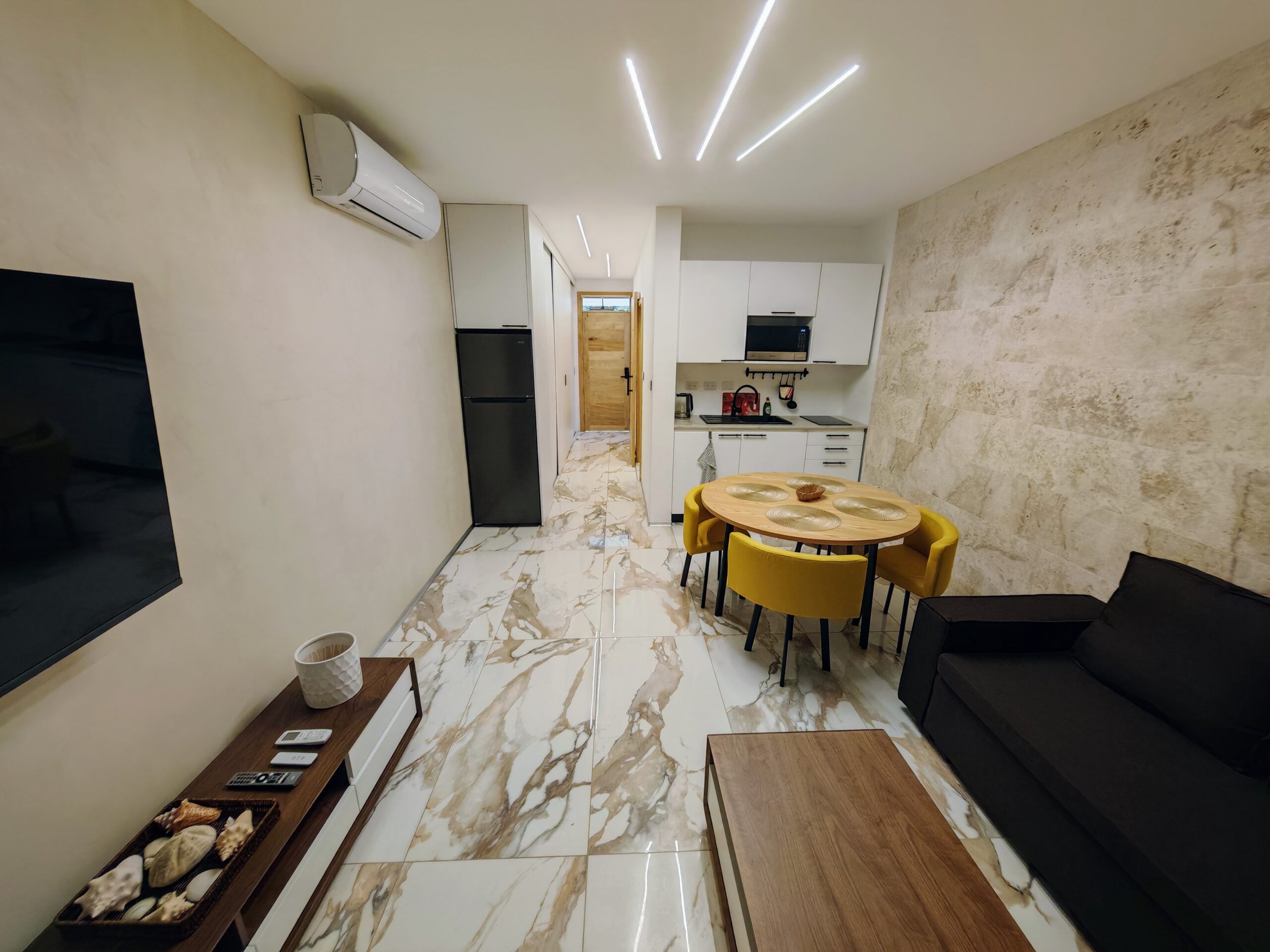 Ocean View 1 bedroom Condo Steps from Encuentro Beach 13