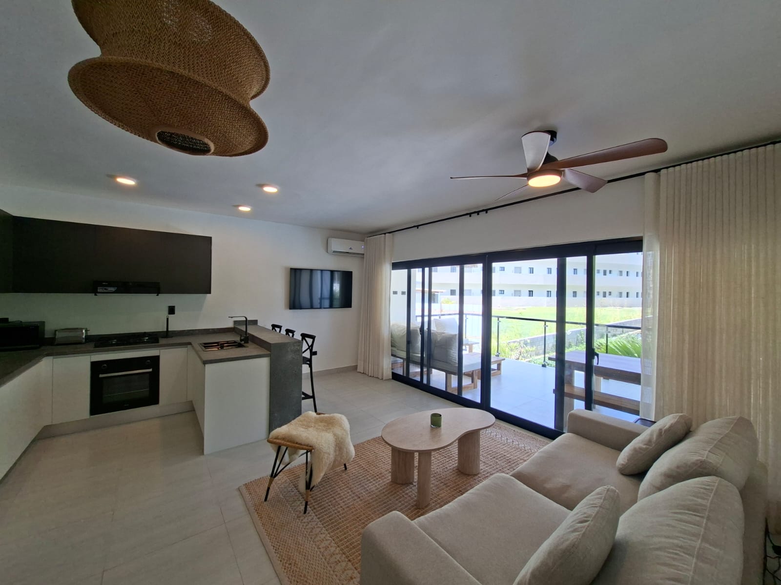 surfiside beachfront condo for sale in encuentro cabarete 10