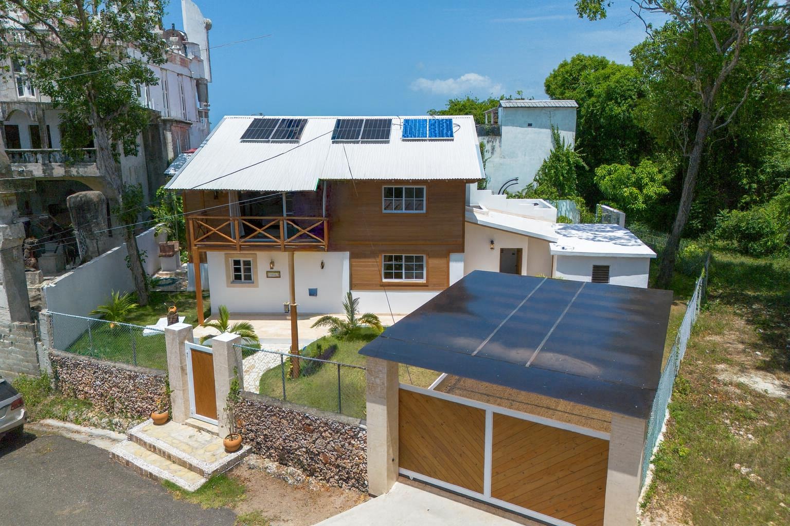 🌴 OCEAN VIEW DESIGNER VILLA WITH SOLAR SYSTEM, POOL & GUEST SUITE POTENTIAL IN SOSUA 24