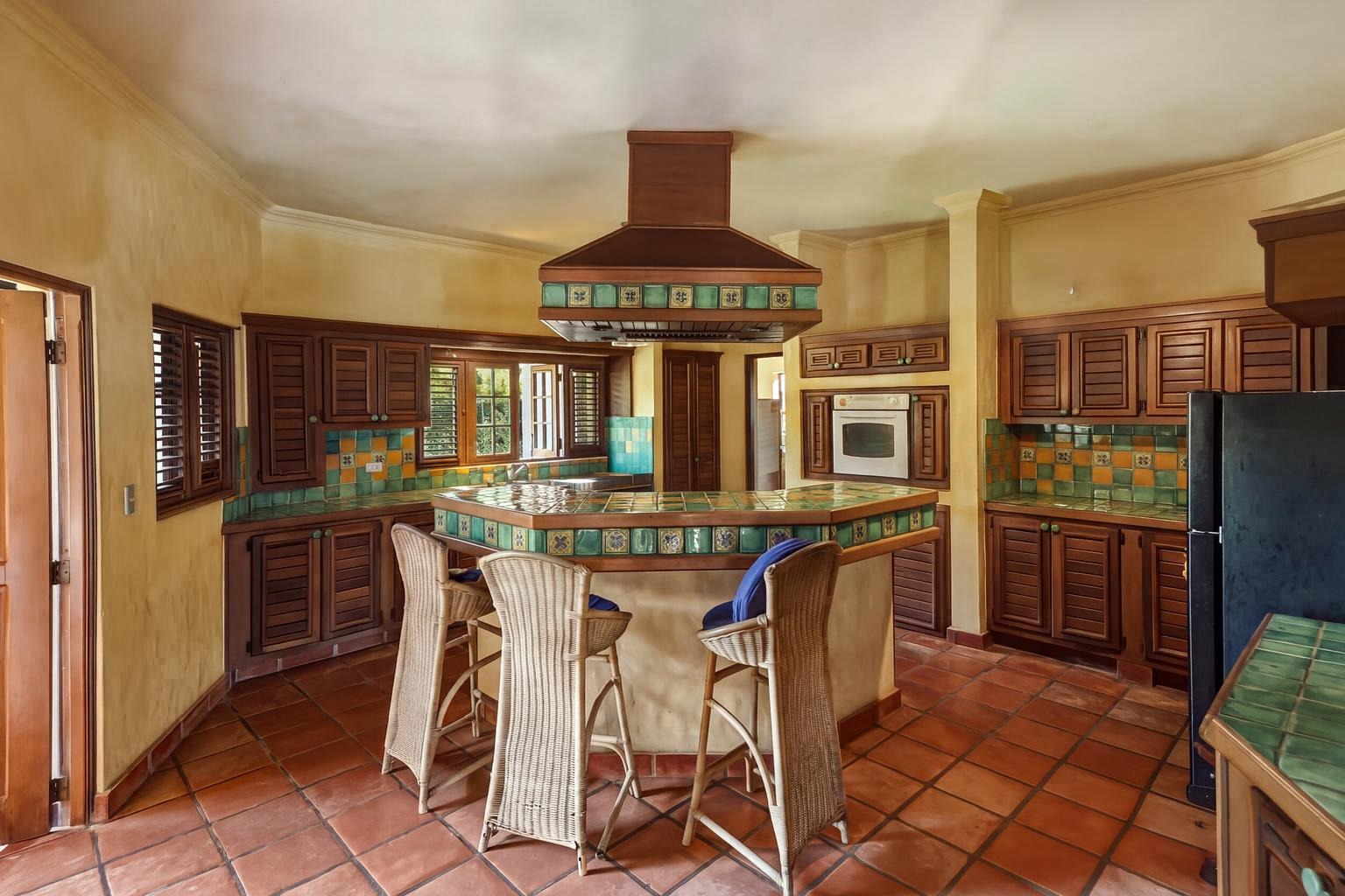 Luxury Mediterranean Living in Sea Horse Ranch 5