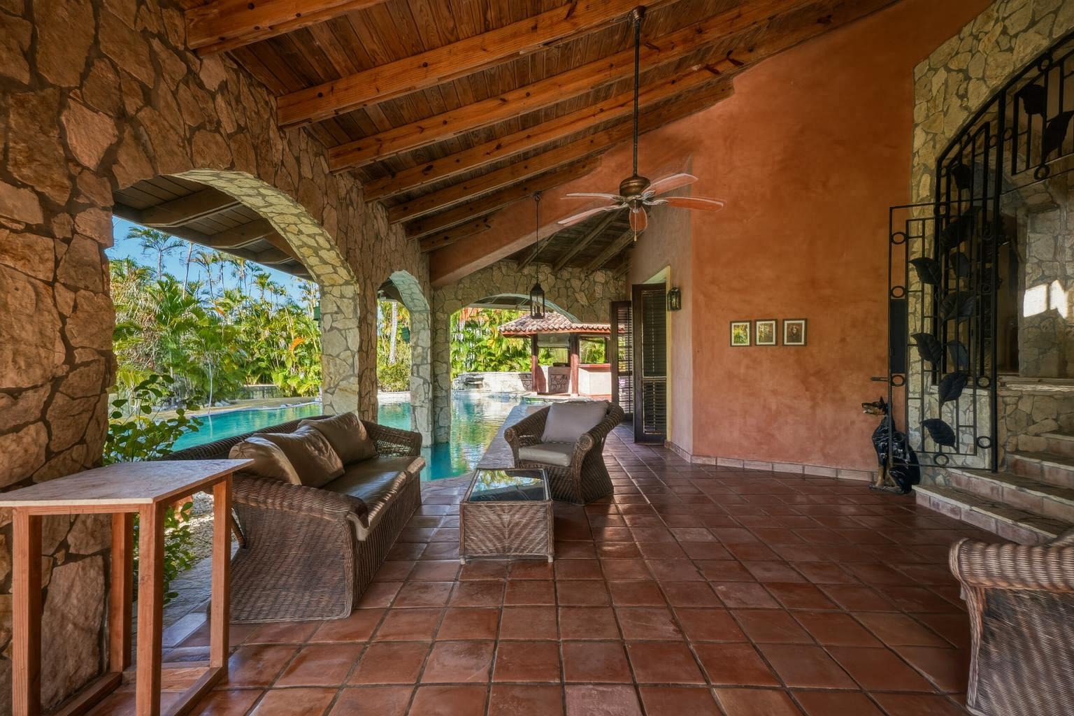 Luxury Mediterranean Living in Sea Horse Ranch 2
