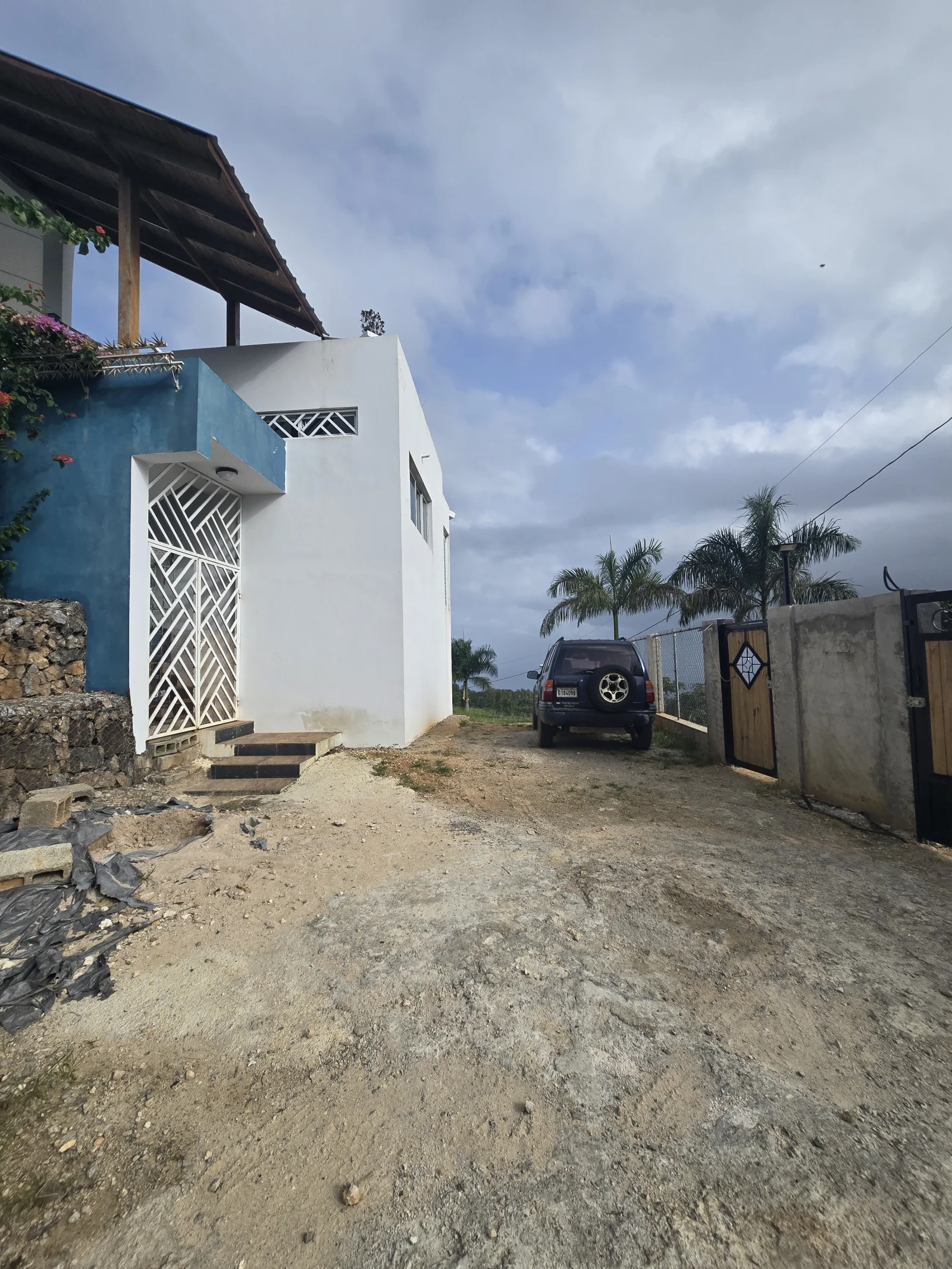 Versatile villa with panoramic ocean views on a mountain outside of Las Terrenas  6