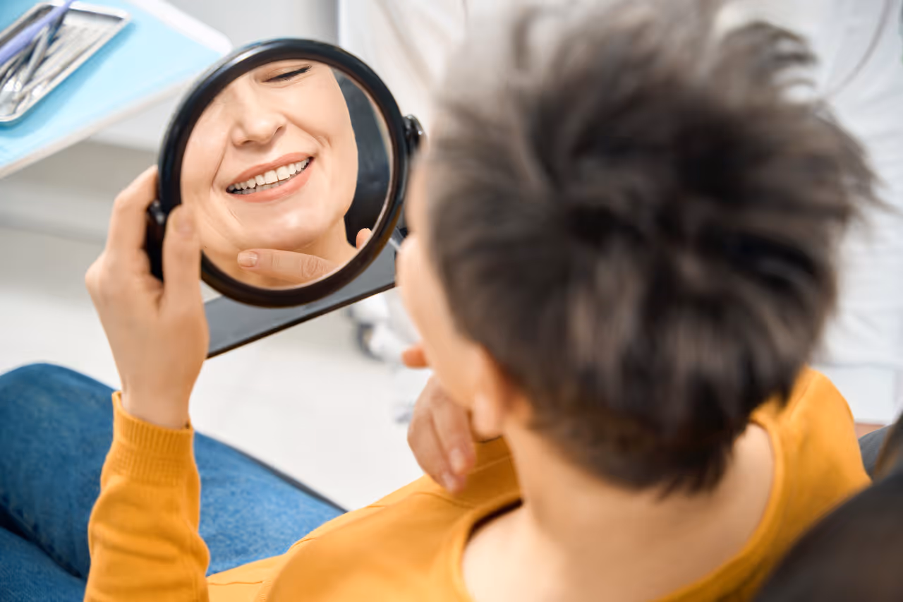 What Is a “Smile Makeover” and What Procedures Does It Usually Include?