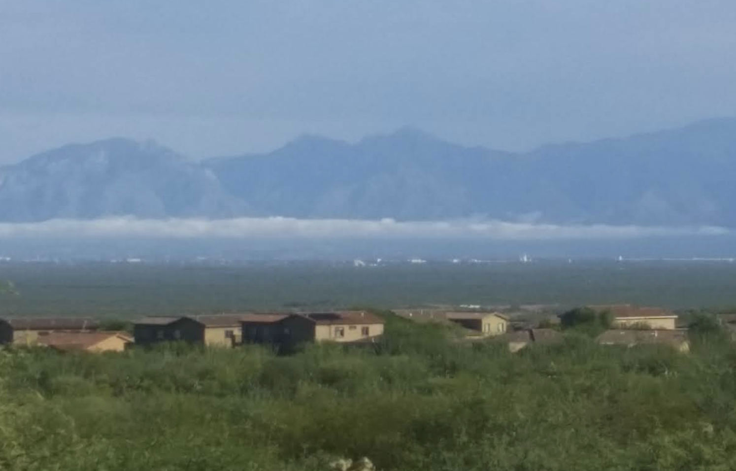 Photo of Corona de Tucson community with mountains in the distance
