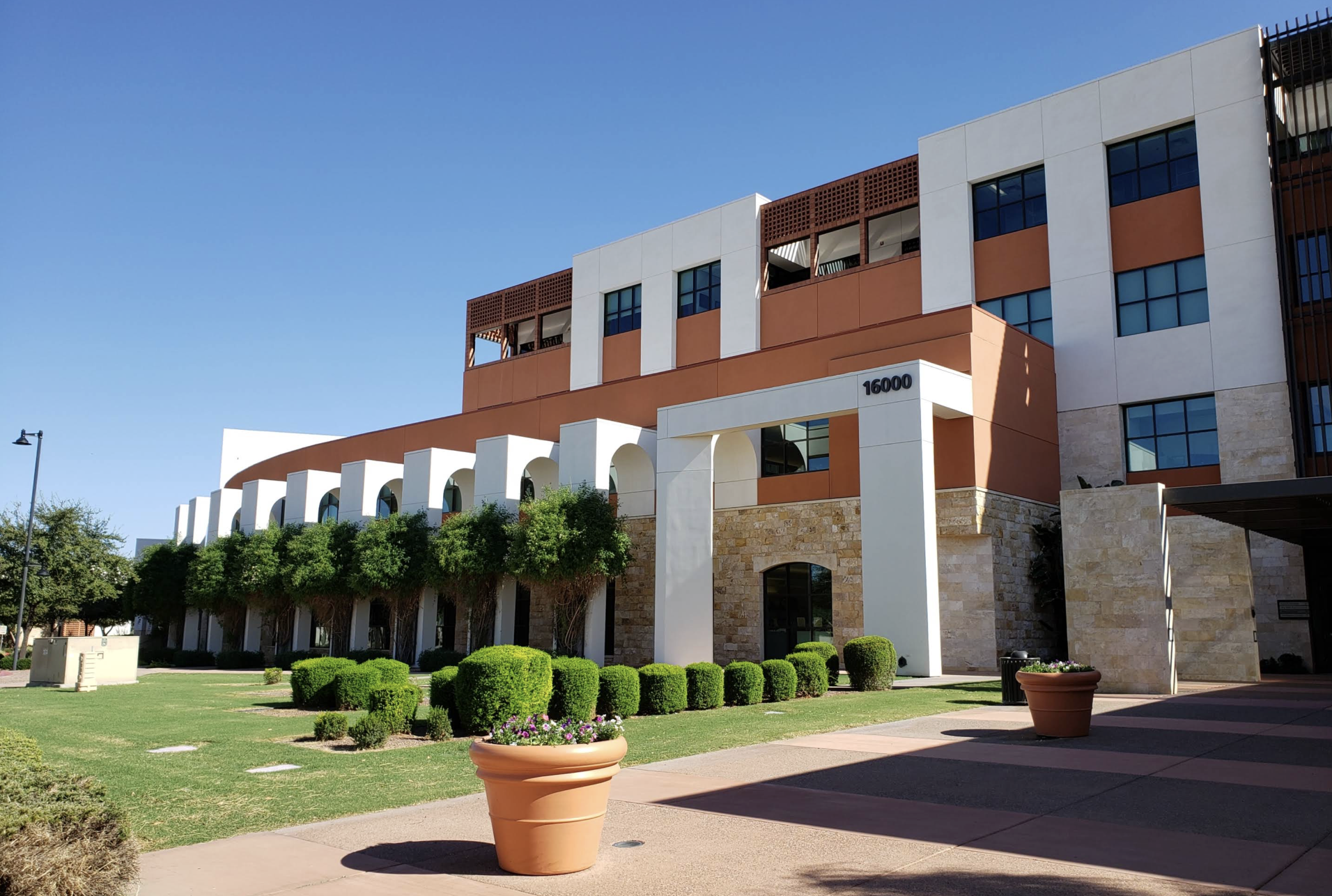 photo of Surprise, Arizona city hall complex