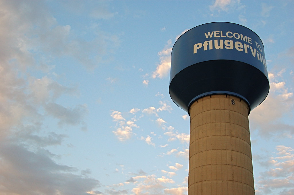 photo of water tower in Pflugerville, Texas