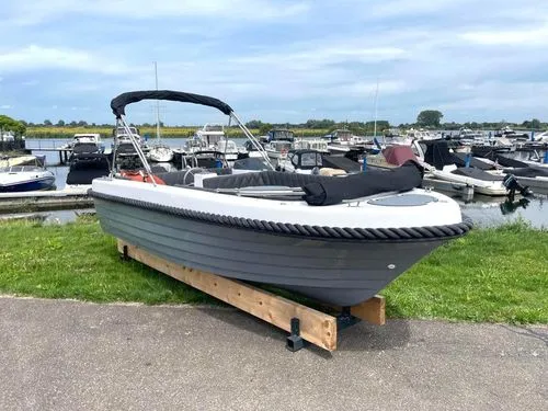 Klassieke sloep kopen grijs