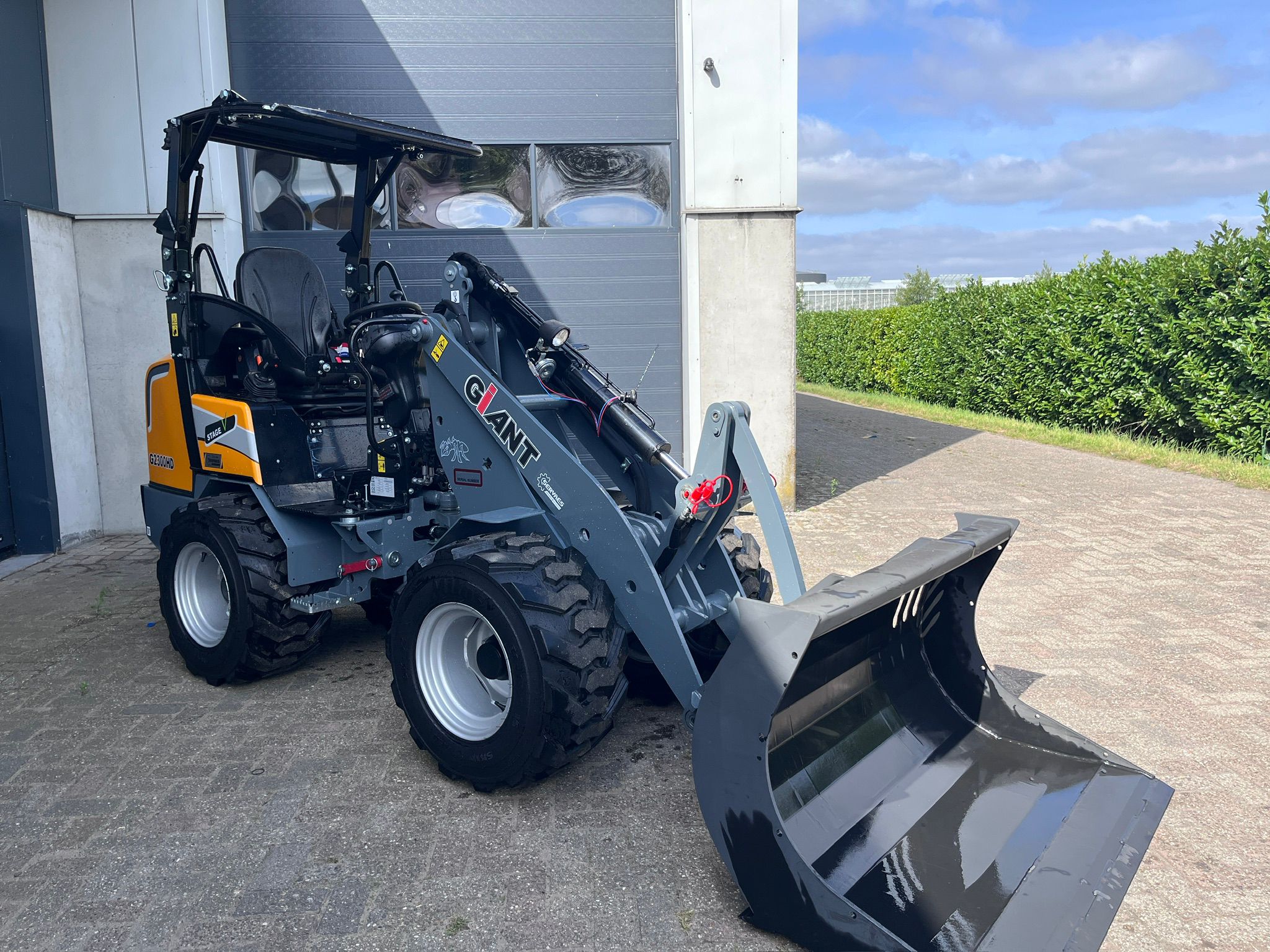 G2300HD