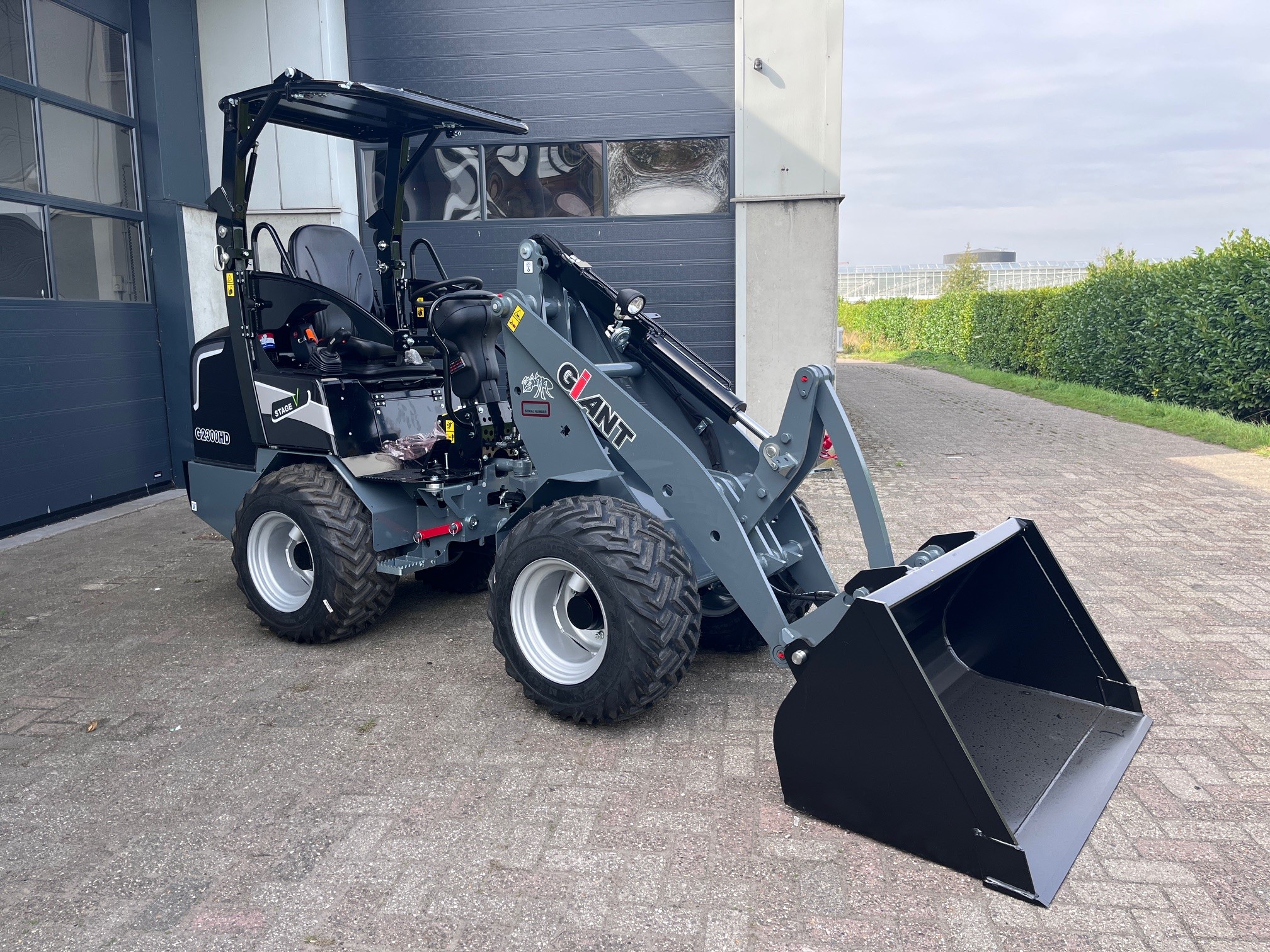 G2300 HD Black