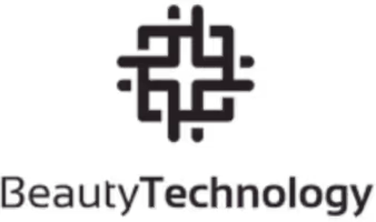 En svart logo har et abstrakt geometrisk design over teksten "BeautyTechnology". Designet består av symmetriske, sammenlåsende linjer.