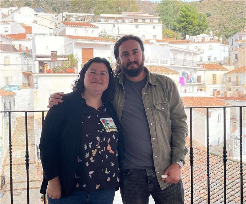 Ezequiel y Gema: los vecinos de El Borge (Málaga) que ayudan a buscar vivienda a quien se quiere marchar a su pueblo