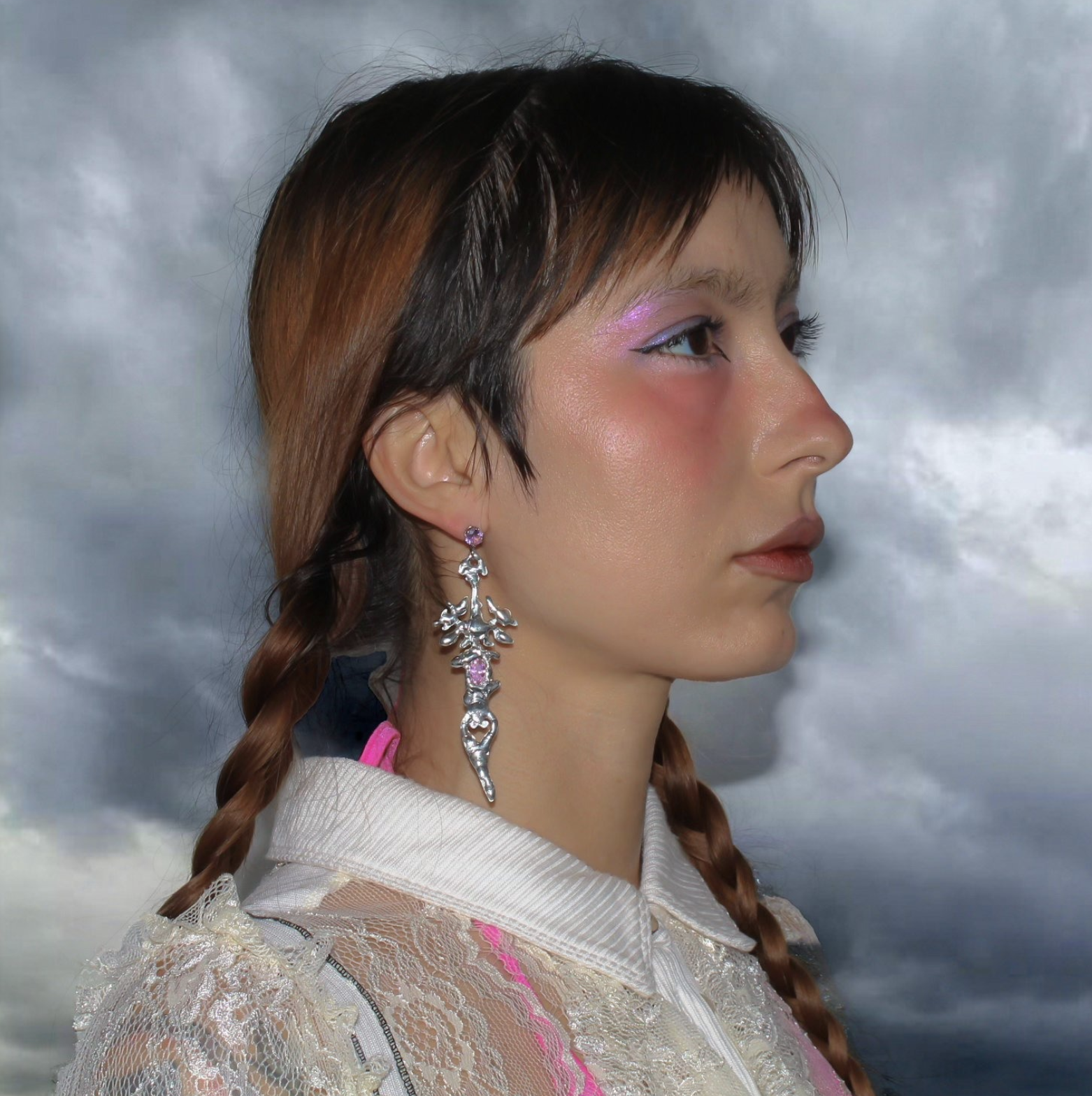 Side profile picture of Liz
