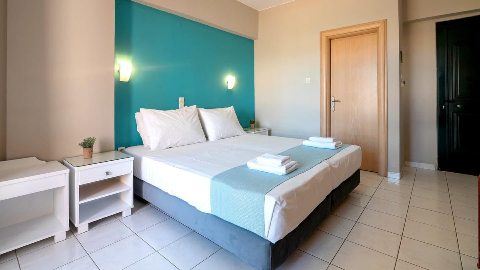 Kreta w Mega Cenie! 🇬🇷 3⭐, Śniadania, Loty