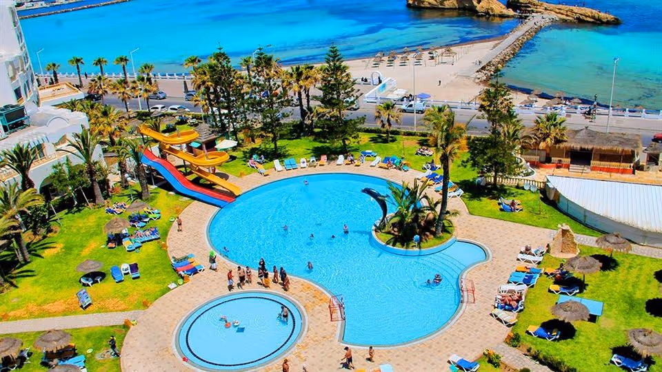 🐫 Egzotyczne Wakacje w Monastirze! 🇹🇳
