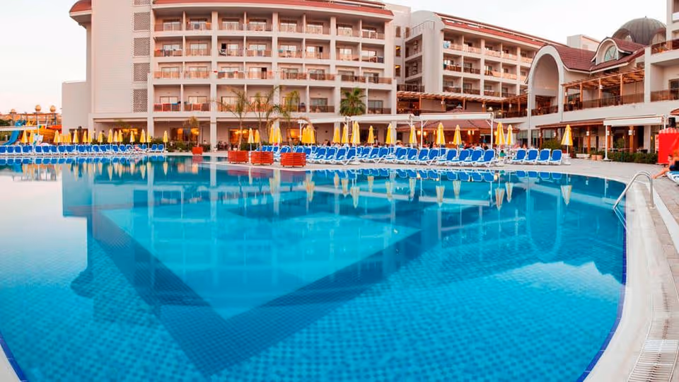 All Inclusive w Grudniu: Pięć Gwiazdek w Turcji! 🇹🇷