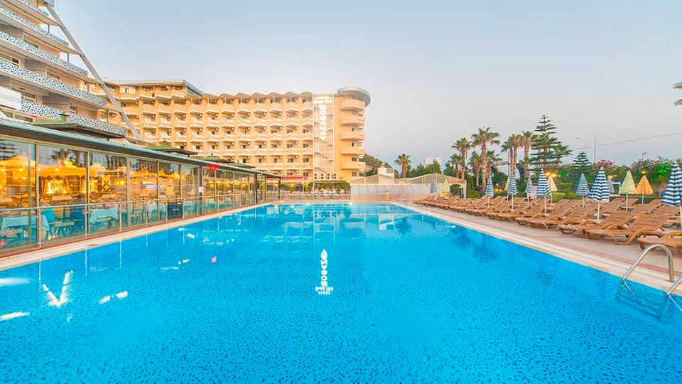 Turcja w Grudniu: Pięć Gwiazdek, All Inclusive 🇹🇷