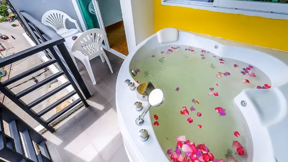 Patong: Tajlandia ze Śniadaniami! 🇹🇭