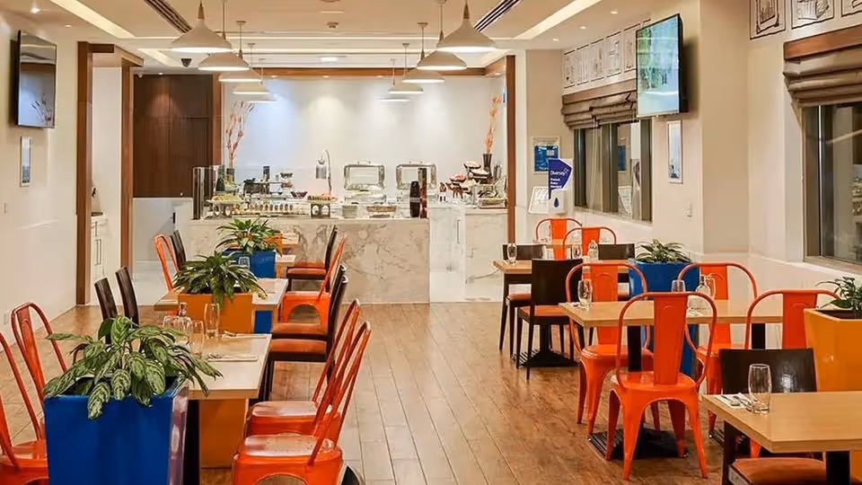 Urlop w Sharjah z Wyżywieniem! 🇦🇪