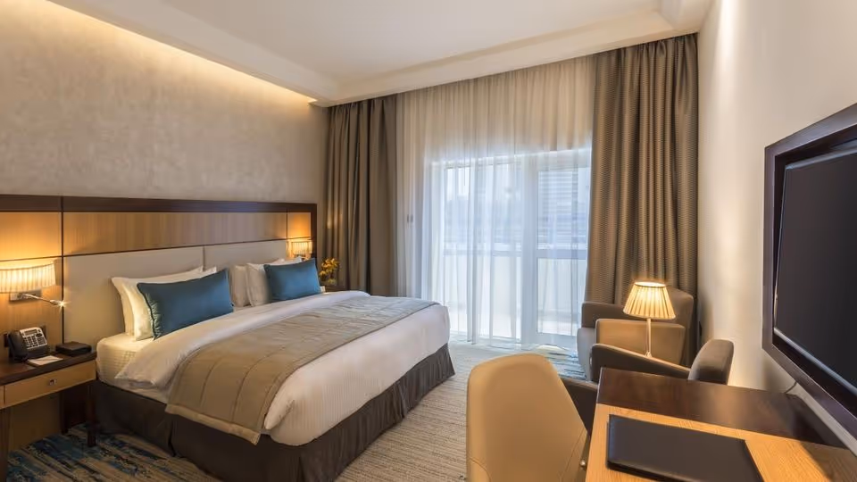 Dubaj w Świetnej Cenie! 🇦🇪