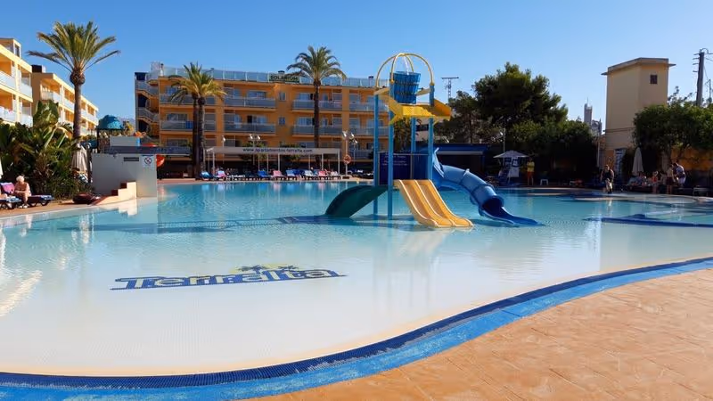 Zimowy Relaks w Słonecznym Benidorm 🇪🇸